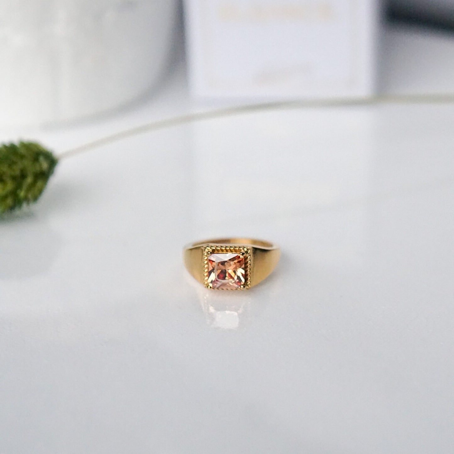 Luxe Signet Ring