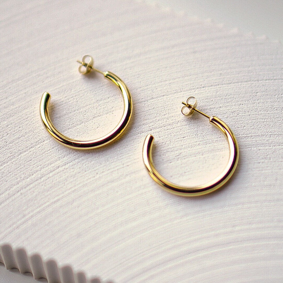 Neissa Hoop Earrings